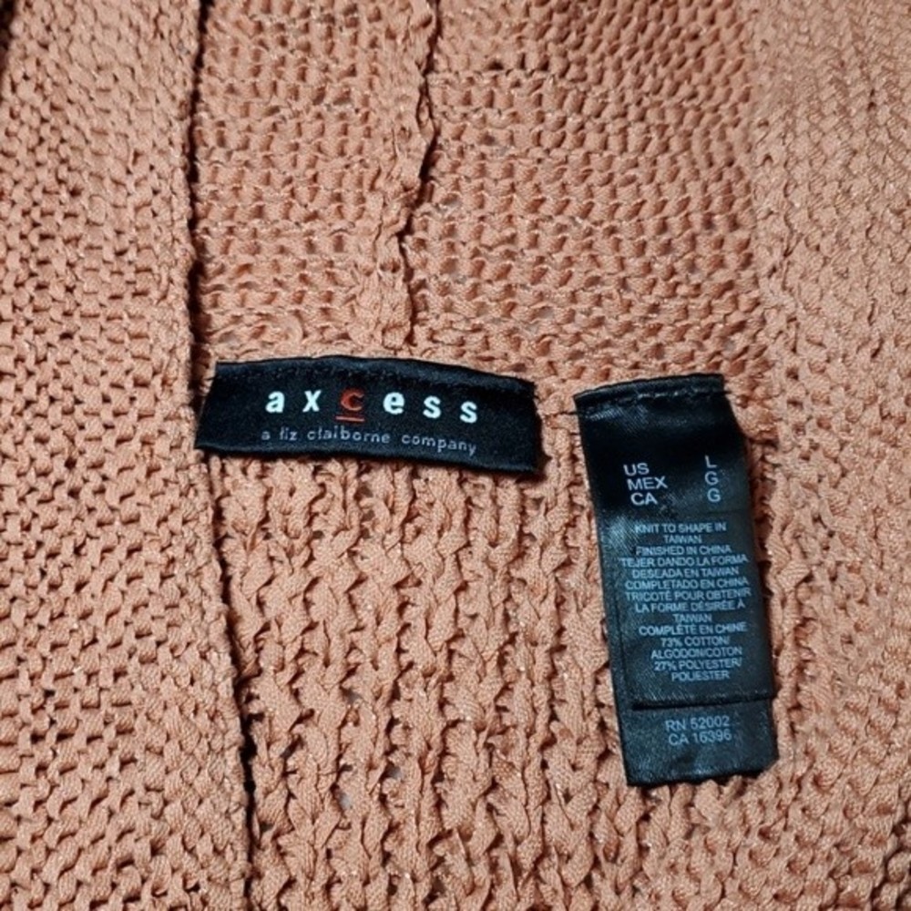 AXCESS Crochet Top - Picture 7 of 7
